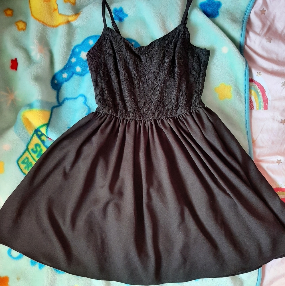 Black Lace Skater Dress Size 6 H&M
